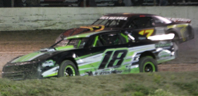 charging into turn 1 harding into turn 1